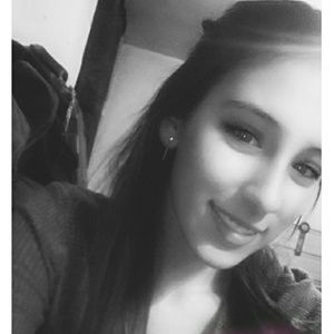 Meet your Posher, Abby